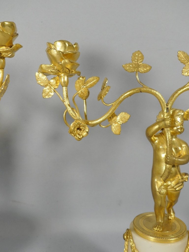 Pair Of Louis XVI Candlesticks With Putti And Roses, Gilt Bronze And Alabaster, 19th Century -photo-2