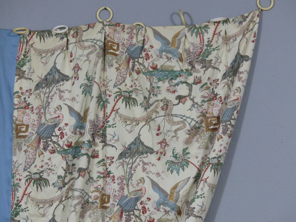 Pair Of Double Curtains In Oriental Fabric With Peacocks, Cranes, Exotic Foliage -photo-2