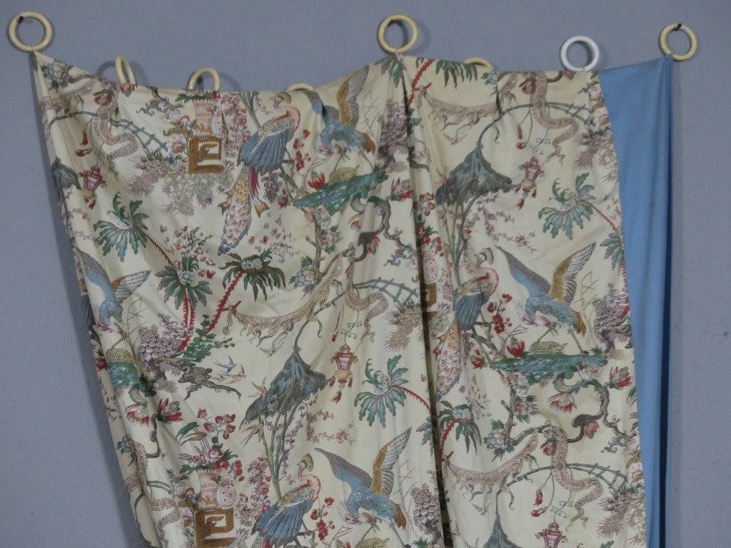 Pair Of Double Curtains In Oriental Fabric With Peacocks, Cranes, Exotic Foliage -photo-3