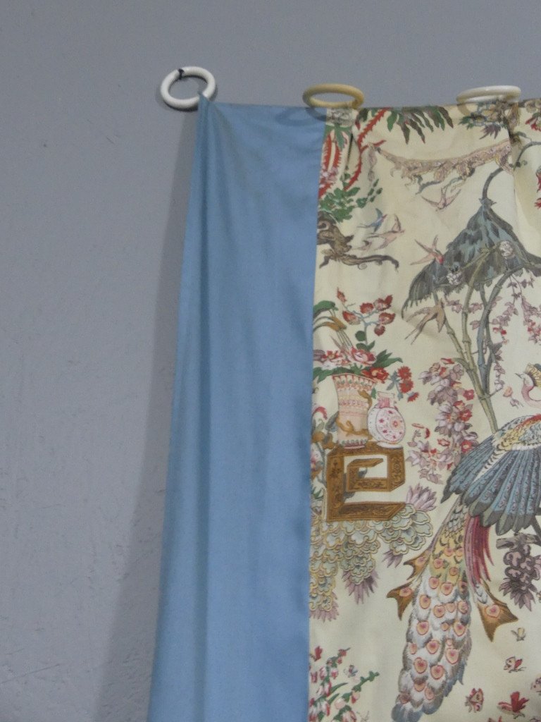 Pair Of Double Curtains In Oriental Fabric With Peacocks, Cranes, Exotic Foliage -photo-5