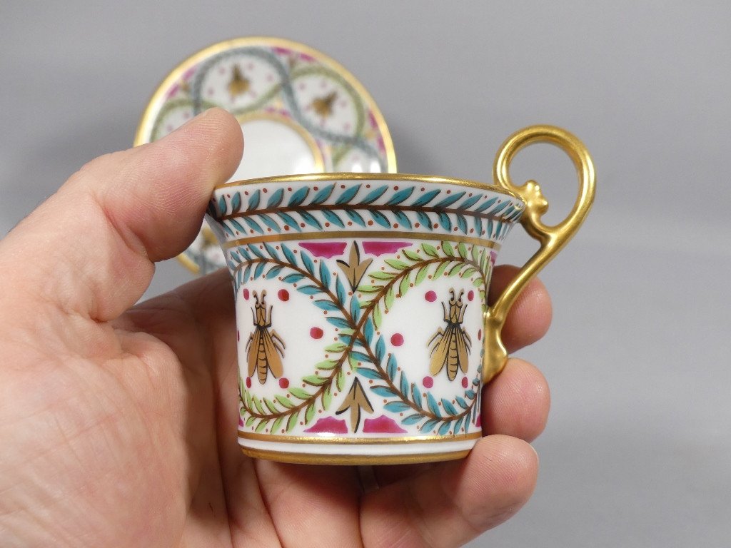 Empire Style Collectible Mug With Bees In Hand Painted Limoges Porcelain -photo-3