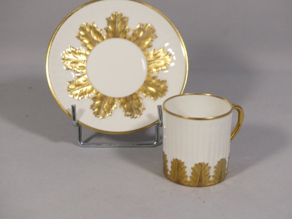 Tasse De Collection De Style Empire Aux Palmettes d'Acanthe Doré Porcelaine De Limoges-photo-2