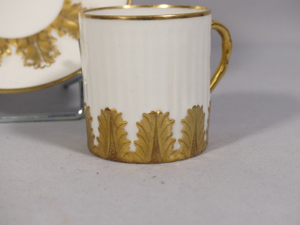 Tasse De Collection De Style Empire Aux Palmettes d'Acanthe Doré Porcelaine De Limoges-photo-3