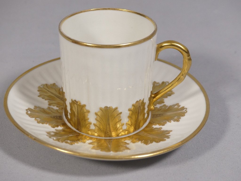 Tasse De Collection De Style Empire Aux Palmettes d'Acanthe Doré Porcelaine De Limoges