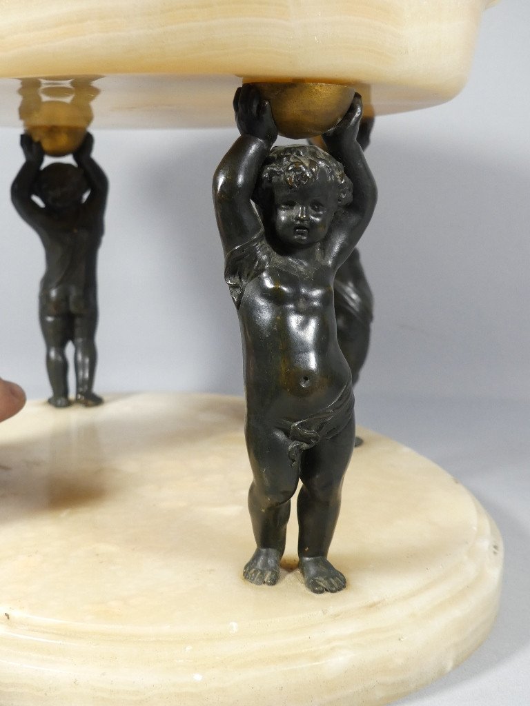 Centre De Table, Coupe En Albâtre Veiné Et Putti En Bronze Patiné, époque Napoléon III, XIX ème-photo-1