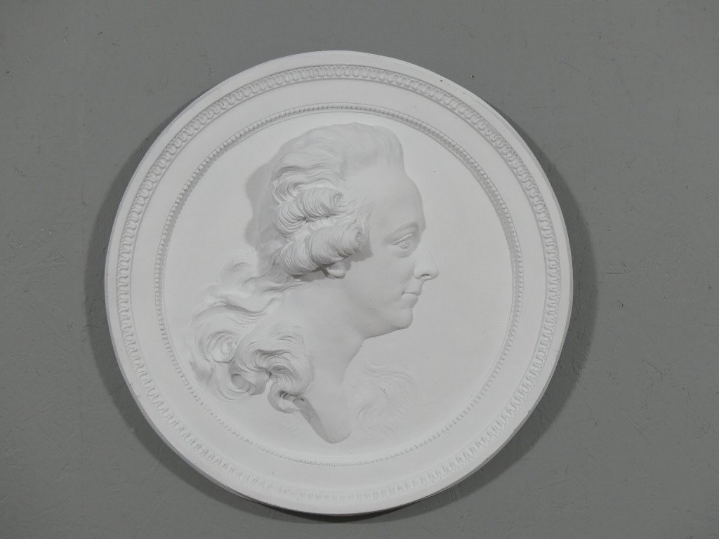 Important Plaster Medallion Representing King Gustav III After Johan Tobias Sergel-photo-2