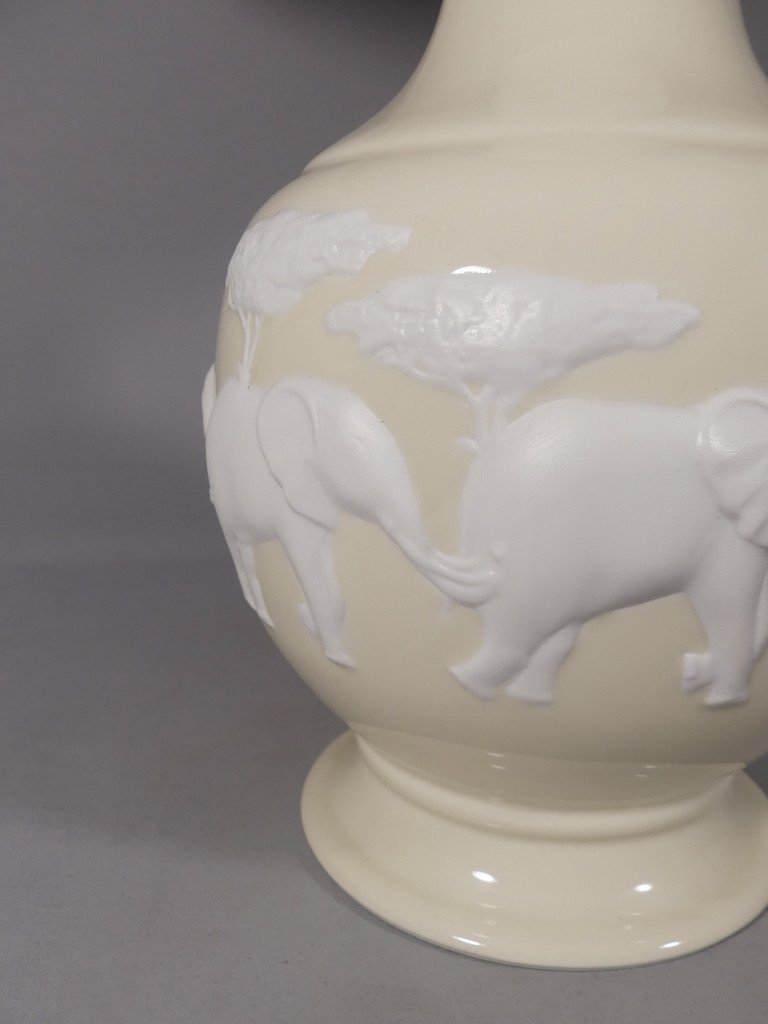 Raynaud Limoges Kenya Elephant Lamp In Light Yellow And Biscuit Porcelain-photo-3