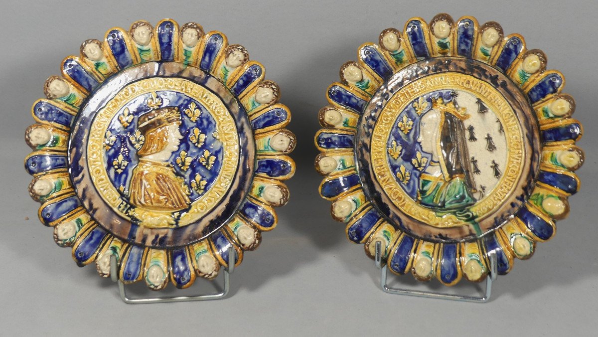 Louis XII And Anne Of Brittany, Majolica-style Ceramic Medallions, Tours School, 19th Century