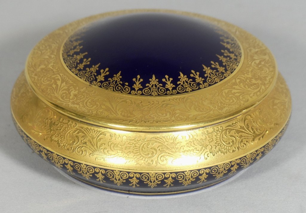 Fine Gold Inlay Limoges Porcelain Candy Box Case Blue Oven