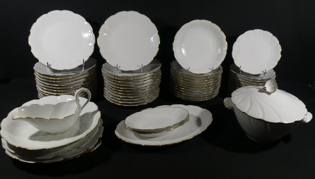 12 Person Service In White And Gold Limoges Porcelain 57 Pieces Twisted-photo-2