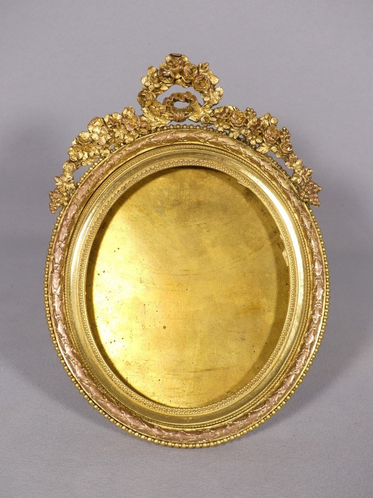 Louis XVI Photo Frame In Gilded Bronze, Garland Of Flowers, 19th Century