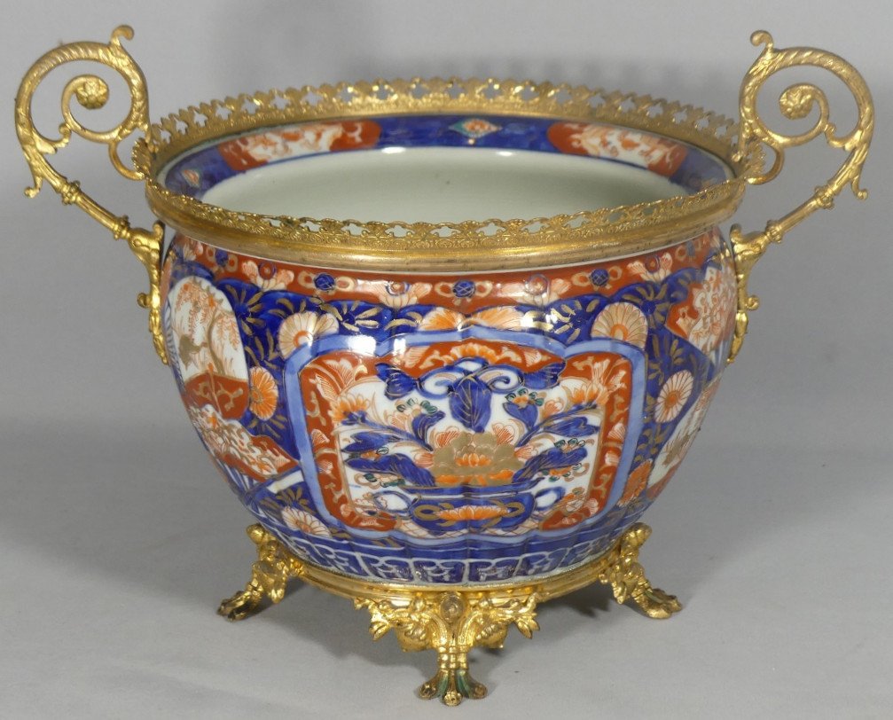 Imari Porcelain Planter With Gilt Bronze Frame, 19th Century