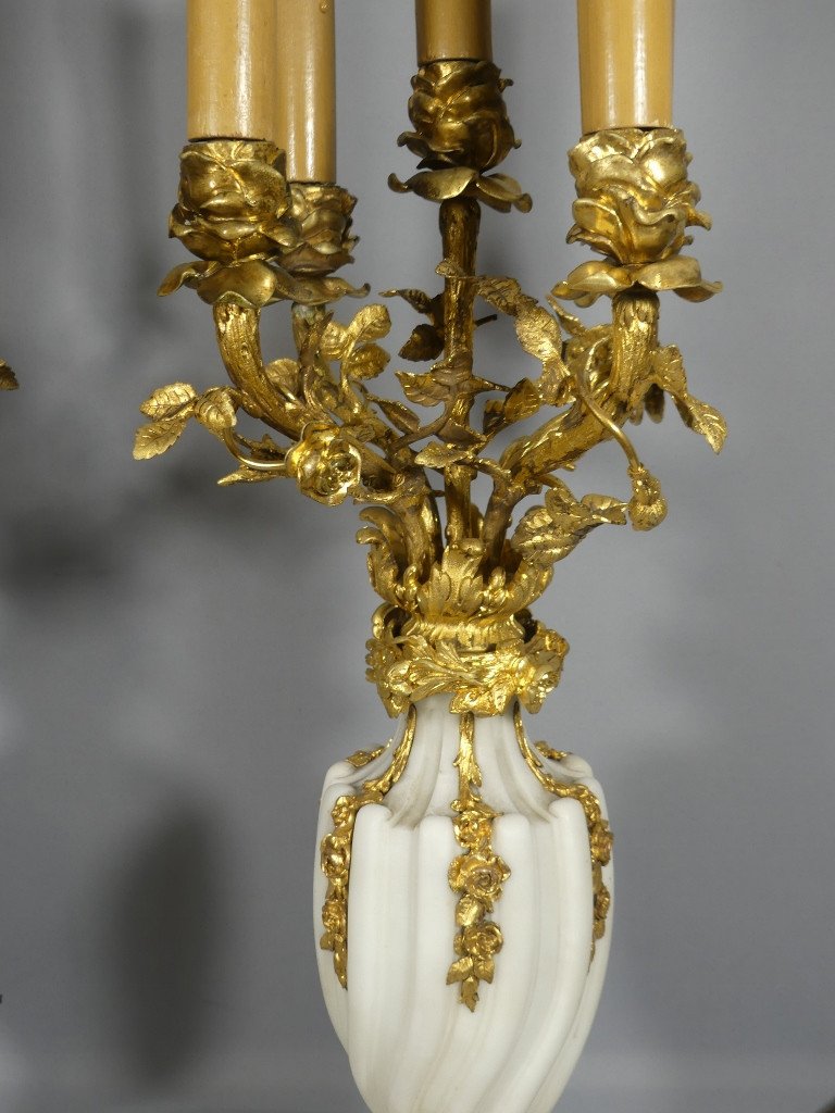 Pair Of Louis XVI Style Candelabra Lamps In Spiral White Marble And Bronze With Roses, 19th Century-photo-4