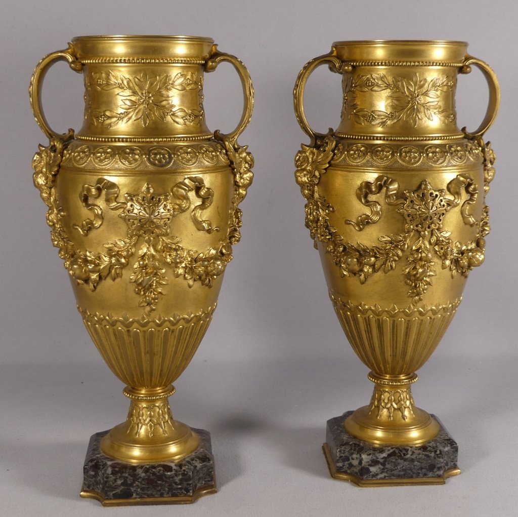 Barbedienne, Pair Of Gilt Bronze Cassolette Vases With Flowers, 19th Century 