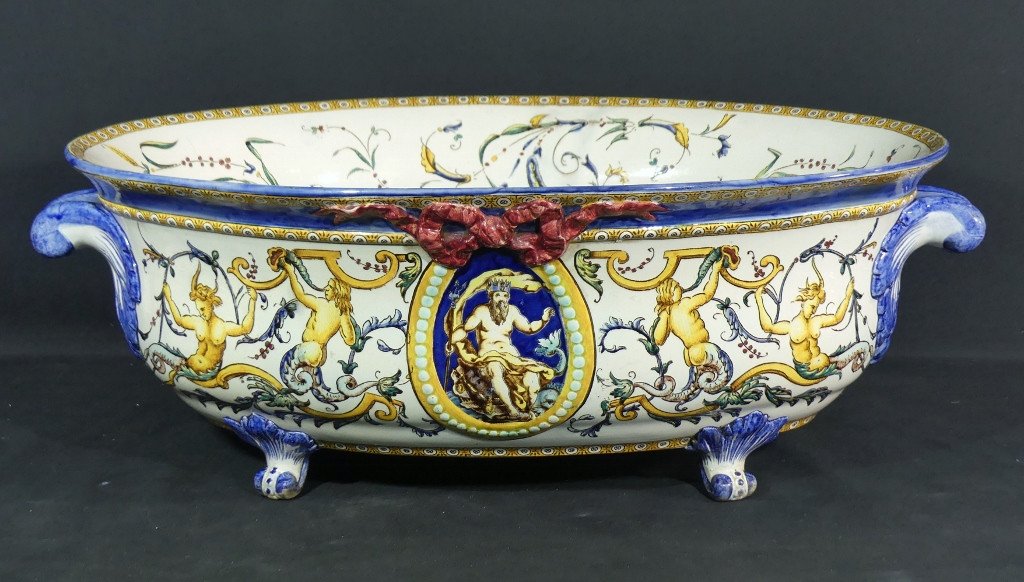 Gien Renaissance 19th Century, Large Centerpiece Forming Earthenware Jardiniere