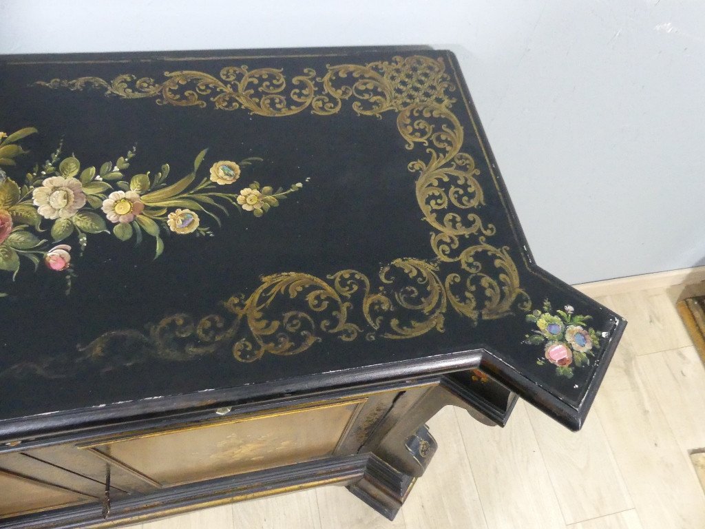 Meuble d'Appui, Buffet Napoléon III Peint De Fleurs Sur Fond Noir Et Doré, époque XIX ème-photo-4