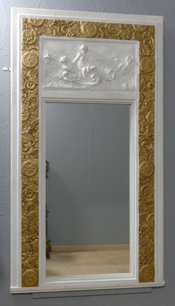 Art Deco Trumeau In Gilded Stucco And Bas Relief Antique Scene Circa 1925