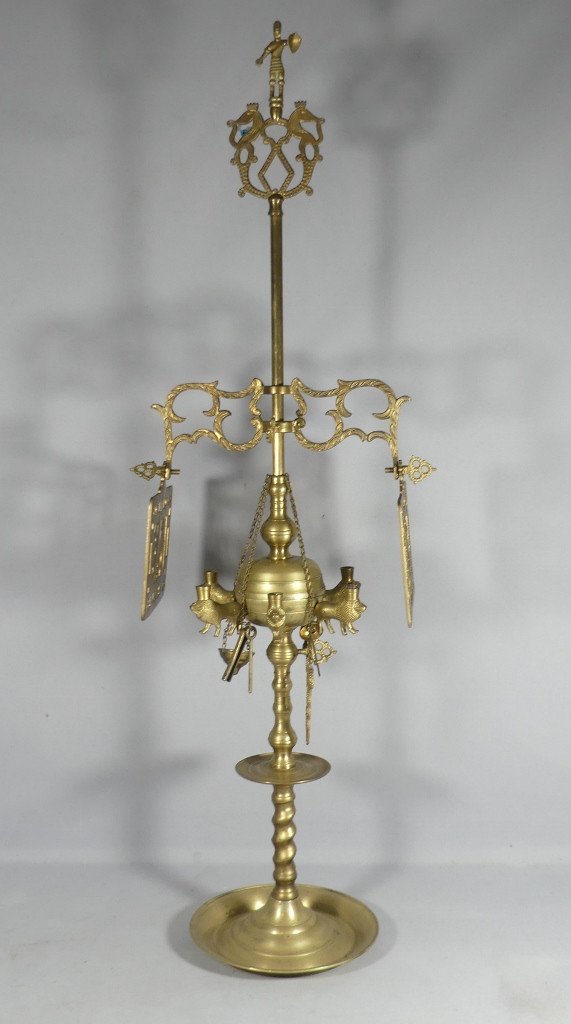 Lampe Florentine En Laiton De Type Judaïque, époque XX ème-photo-2