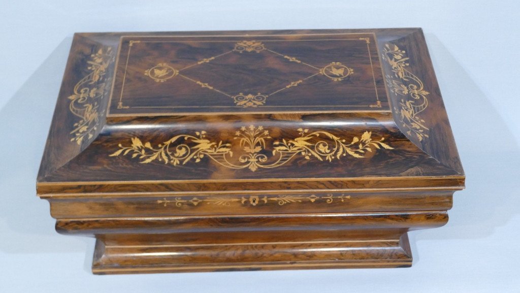 Charles X Wedding Chest In Rosewood And Lemon Tree, Tomb Shape, XIXth Time-photo-3