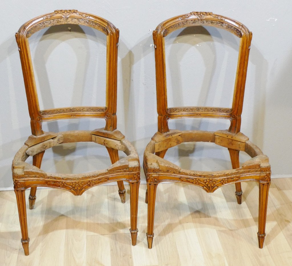 Pair Of Louis XV Louis XVI Transition Period Chairs In Oak Barrel XVIII