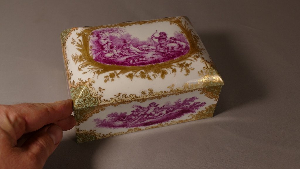 Box With Putti Magenta After François Boucher In Sèvres Porcelain? Vincennes? XVIII Th-photo-7