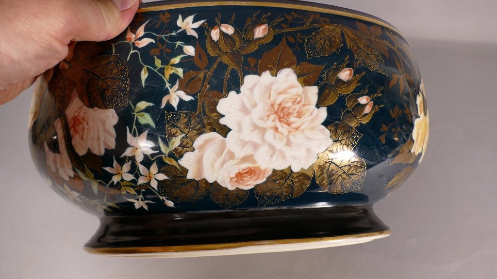 Porcelain Planter With Roses On A Black Background, Limoges, Late 19th Century-photo-3