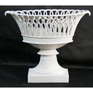 Coupe Navette De Style Empire En Porcelaine Blanche Ajourée, époque XIX ème