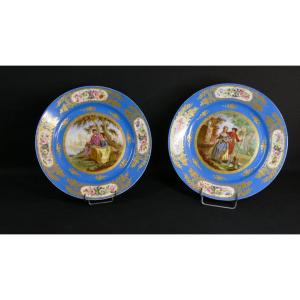 Sèvres 1867, Pair Of Hand-painted Decorative Plates, Gallant Scenes And Flowers, 19th Century