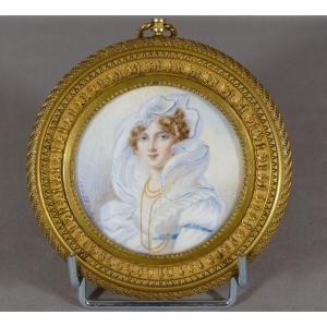 After Jb Isabey, Miniature Portrait On Ivory Young Woman With Blue Eyes Necklace, Bronze Frame