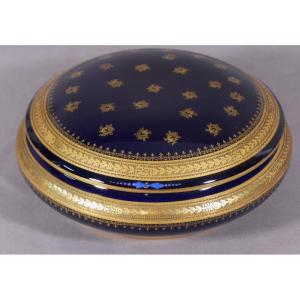 Gold Inlay, Bonbonnière Box In Limoges Blue Furnace Porcelain, 20th Century
