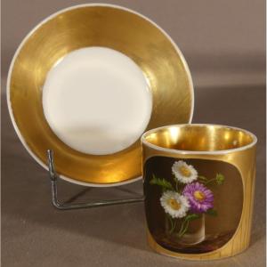 Dagoty In Paris, Cup With Flowers And Fine Gold Gilding, Paris Porcelain, Early 19th Century