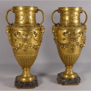 Barbedienne, Paire De Vases Cassolettes En Bronze Doré Ciselé Aux Fleurs, XIX ème 