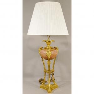 Very Large Lamp After Gouthière In Gilt Bronze With Rams And Rose Veined Mabre, XIX