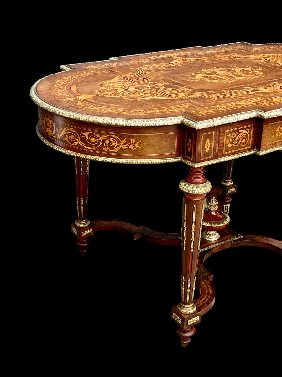 Middle Table Napoleon III Period With A Superb Marquetry Decorated With Bronze-photo-1