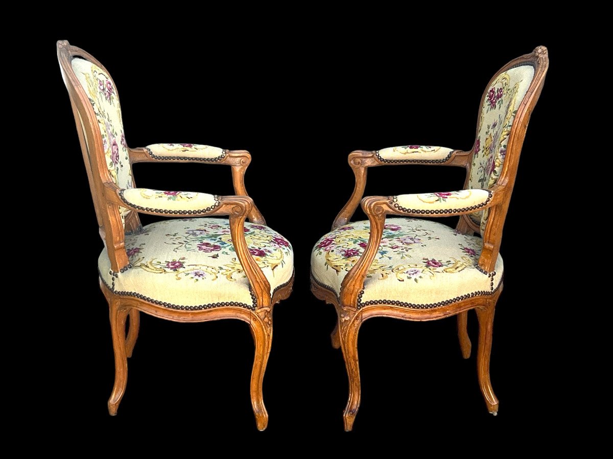 Pair Of Cabriolet Armchairs 18th Louis XV Period In Carved Natural Wood-photo-4