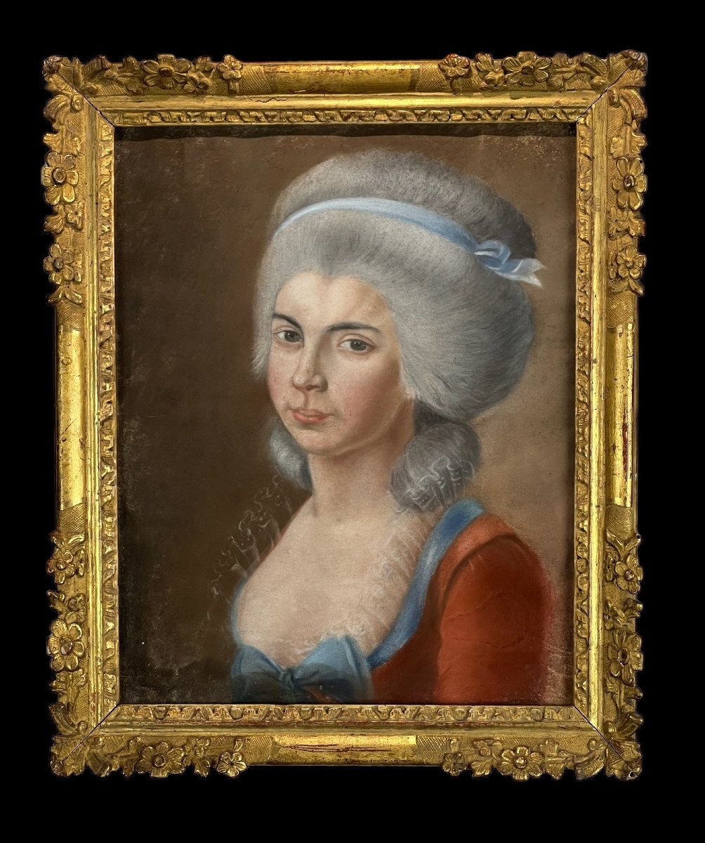 18th Century Pastel Under Glass "quality Portrait Of A Woman" With 18th Century Frame