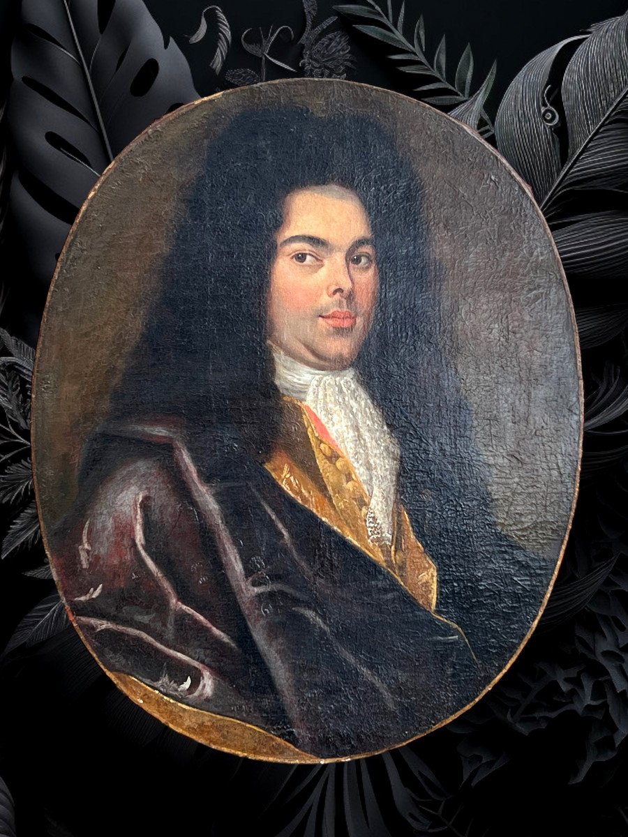 Oval Painting Late 17th Century / French School / Quality Portrait Of A Man-photo-7