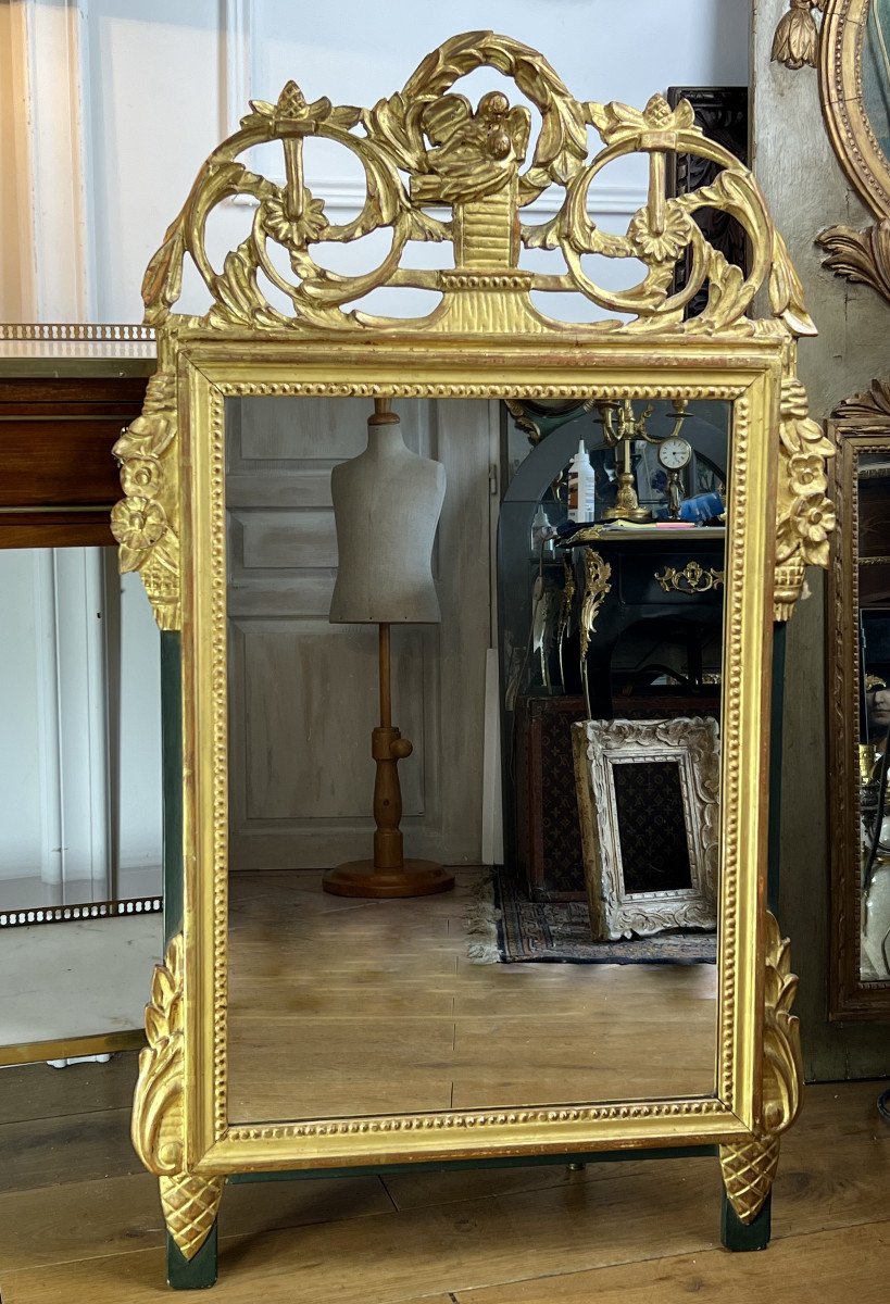 Miroir En Bois Sculpté Doré Avec Fronton Ajouré A Decor De Fleurs Style L.xvi-photo-2