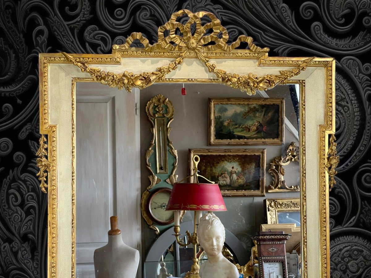 Antique Louis XVI Style Mirror In Lacquered Wood And Golden Stucco With Flower Decor-photo-4