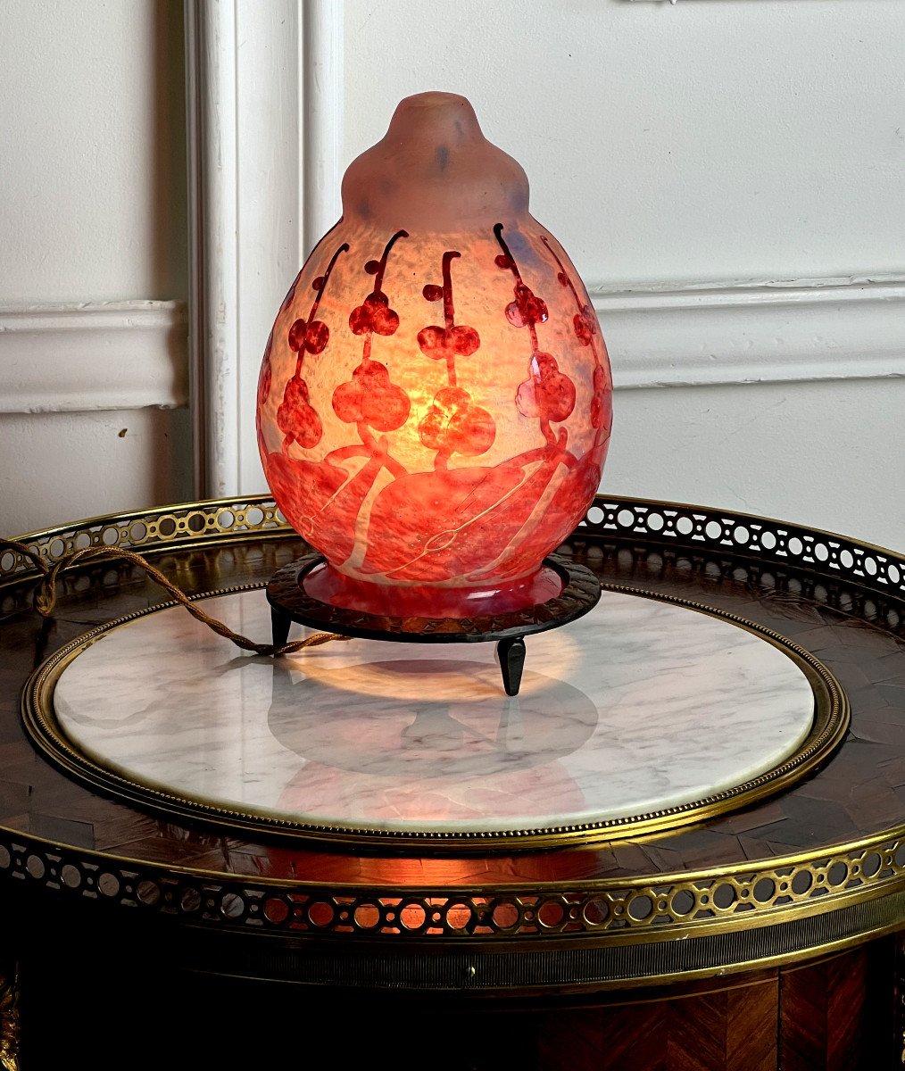 Le Verre Français / Lampe En Pâte De Verre Gravé A L Acide A Décor De Fleurs-photo-2