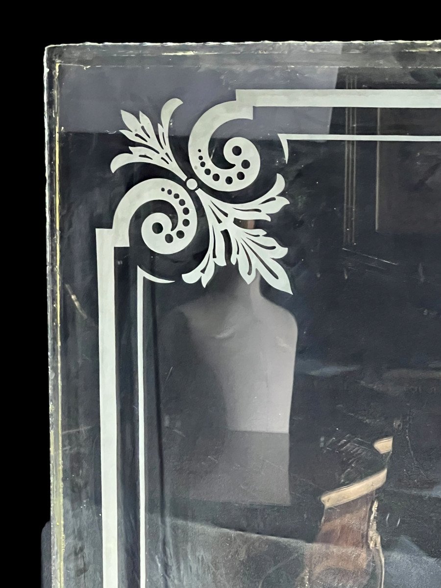 Large Pair Of Antique Bistro Windows In Frosted And Acid Etched Glass-photo-6