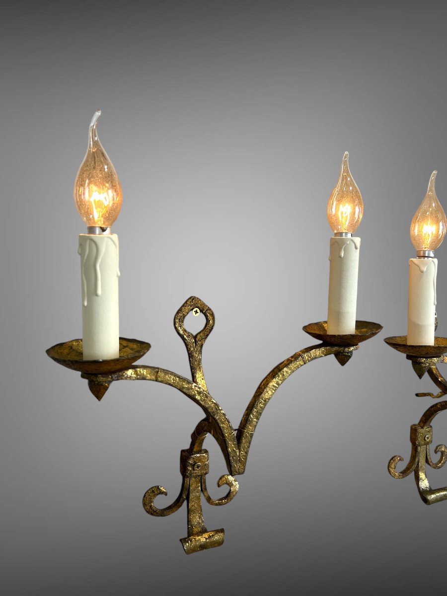 Pair Of Wall Lights By Robert And Roger Thibier 20th Century In Hammered And Gilded Iron-photo-3