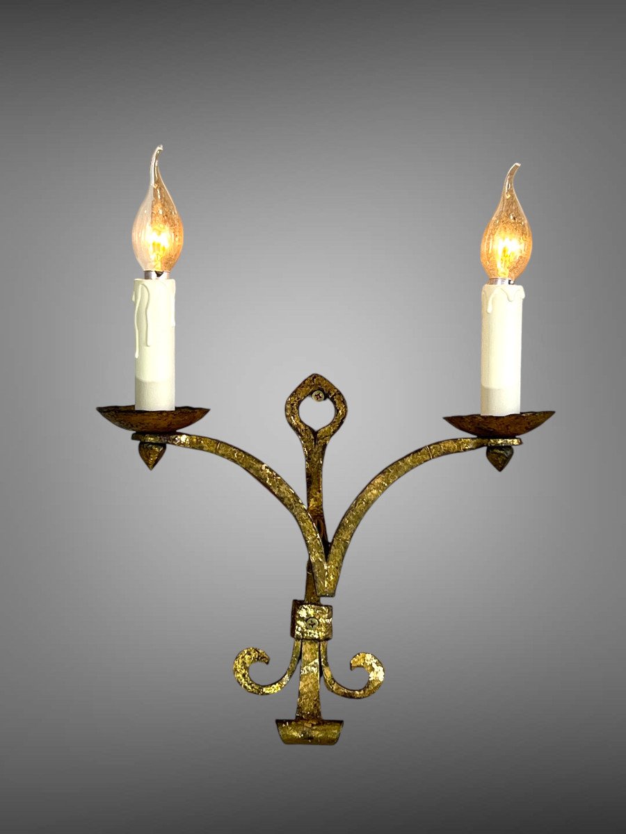 Pair Of Wall Lights By Robert And Roger Thibier 20th Century In Hammered And Gilded Iron-photo-4