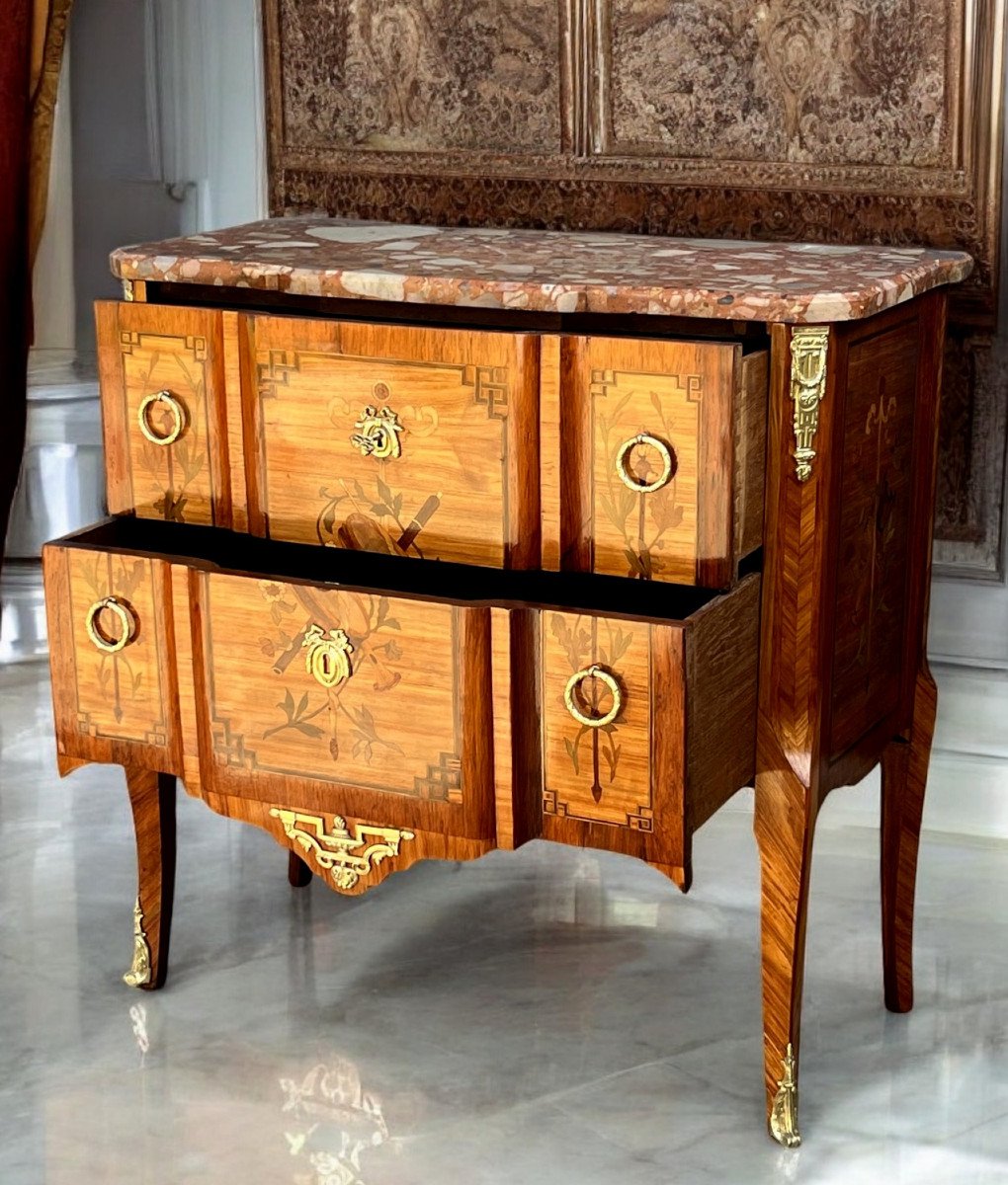 19th Century Transitional Chest Of Drawers In Marquetry Decorated With Musical Instruments-photo-5