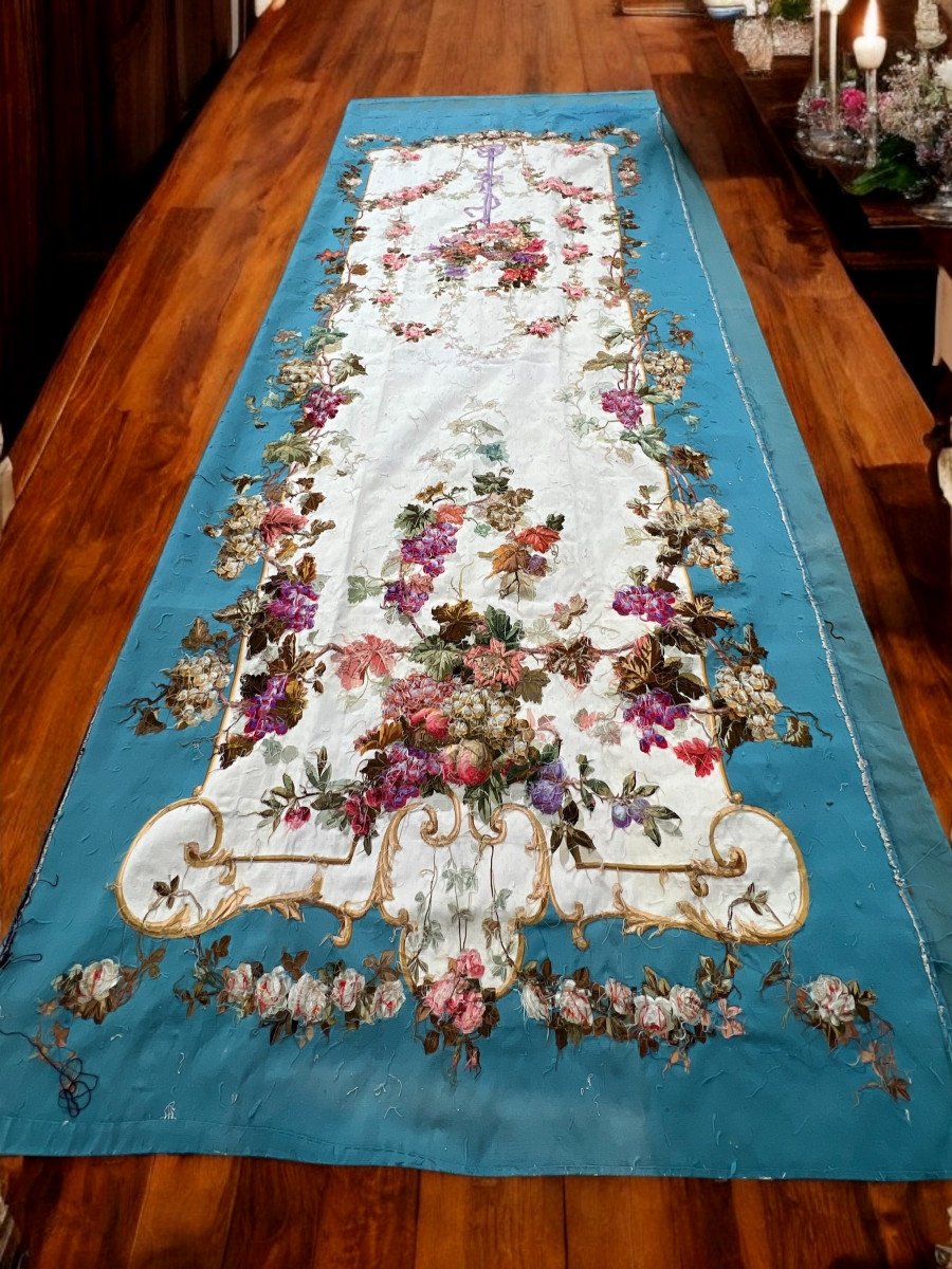 Pair Of Early 19th Century Hand-woven Aubusson Tapestries With Floral Decor-photo-2