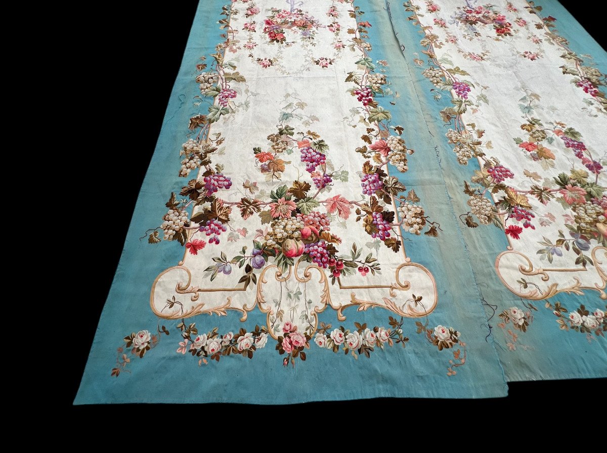 Pair Of Early 19th Century Hand-woven Aubusson Tapestries With Floral Decor-photo-7