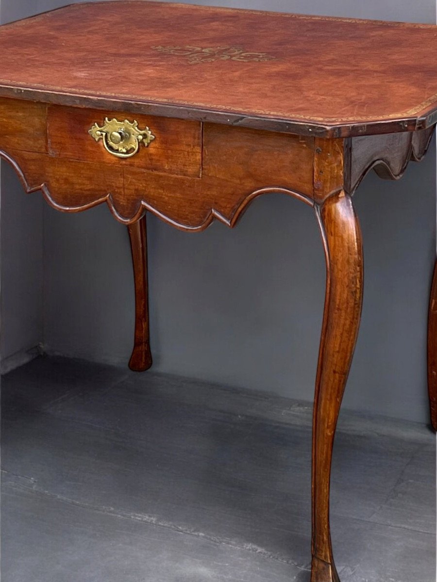 Table De Cabaret XVIIIe époque Louis XV En Bois Fruitier Avec Un Dessus Cuir-photo-3