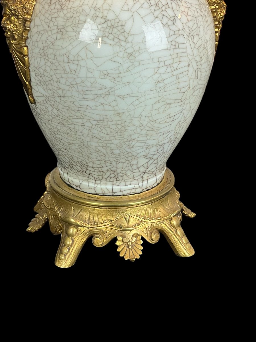 PAIRE DE LAMPES DU XIXe EN PORCELAINE CRAQUELÉE DE CHINE ORNÉE DE BRONZE DORÉ-photo-3