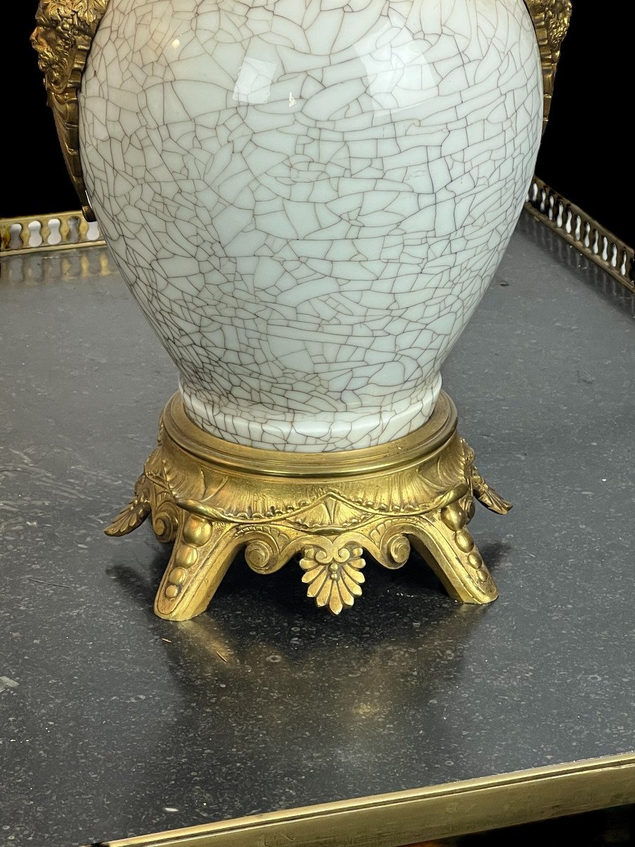 PAIRE DE LAMPES DU XIXe EN PORCELAINE CRAQUELÉE DE CHINE ORNÉE DE BRONZE DORÉ-photo-4