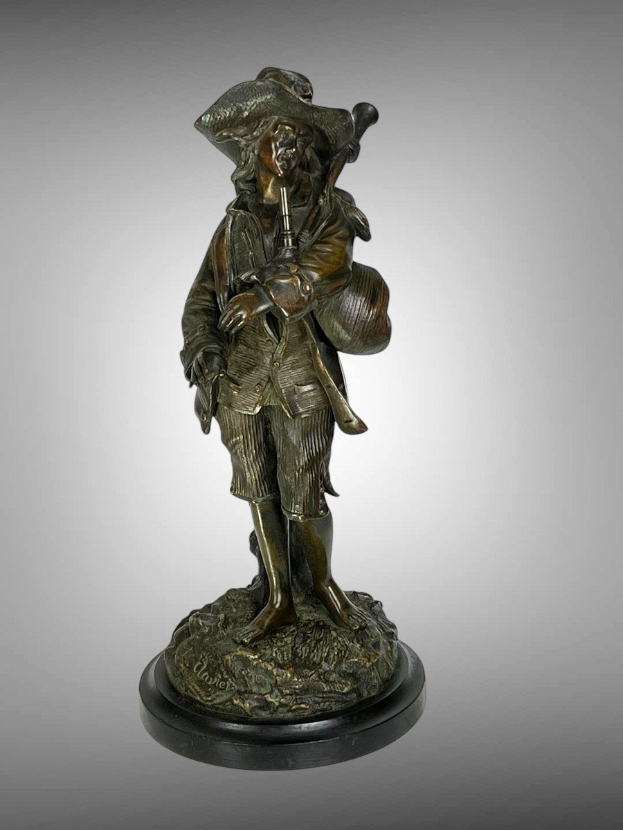 Antique Bronze With Shaded Patina Signed By "e. Clavier" The Bagpipe Player-photo-2